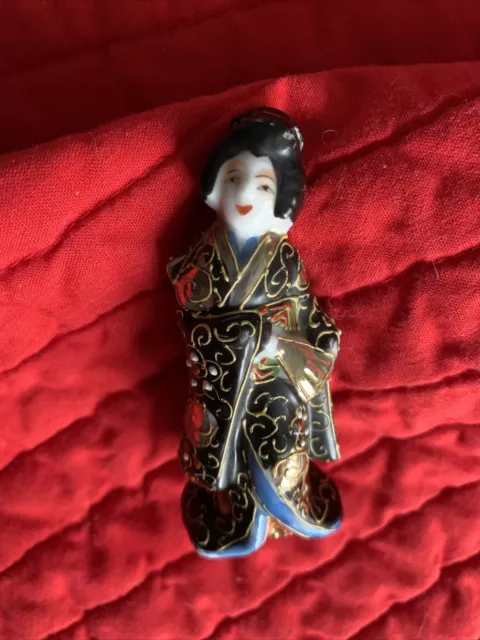 Takisha gold gilded Porcelain Geisha Figurine 1920’s, 3” hand painted