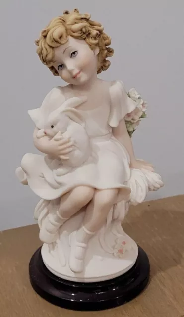 Giuseppe Armani Girl with Bunny Figurine  My Friend 1542F 2001 Decor Florence