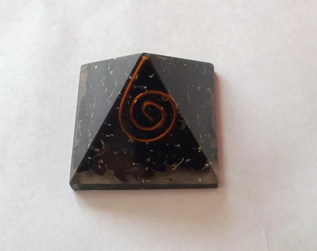 Reiki Energy Charged Black Tourmaline Orgone Reiki Sign Pyramid 3cm