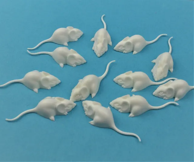 weiße Mäuse aus Kunststoff 12 Stück