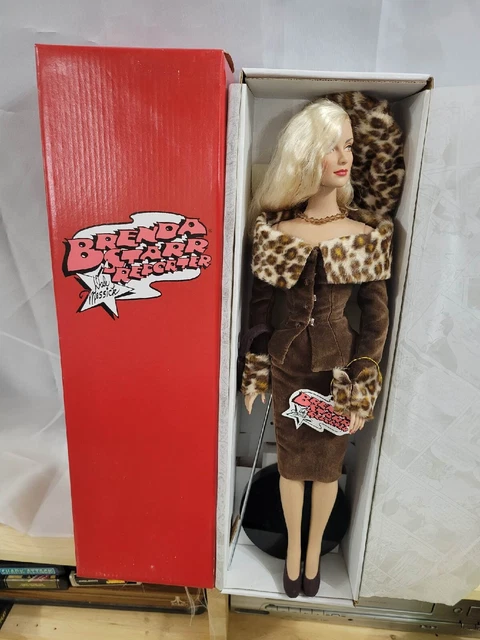 Robert Tonner Brenda Starr Reporter - Weekend in St. Moritz 16" Doll w Orig Box Robert Tonner Brenda Starr Reporter - Weekend in St. Moritz 16" Doll w Orig Box