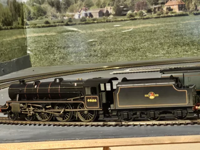 Hornby R2362 Class. ⁰5T Locomotive Weatheted. 44666