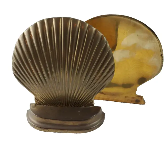 https://www.picclickimg.com/6usAAOSwVpJlCKSv/Vintage-Solid-Brass-Nautical-Seashell-Clam-Shell-Bookend.webp