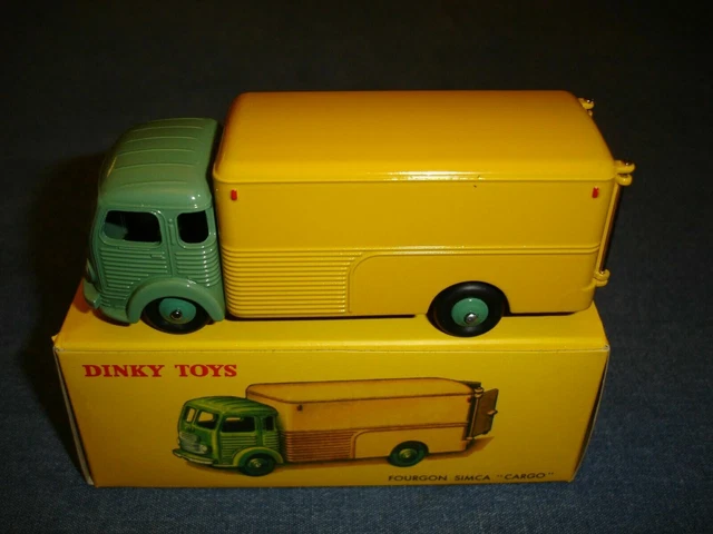 Dinky Toys 33AN SIMCA CARGO BAILLY de segunda mano por 15 EUR en Pocomaco en WALLAPOP