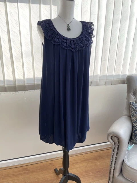 🪻🪻Apricot Navy Bubble Hem Dress Size 8🪻🪻