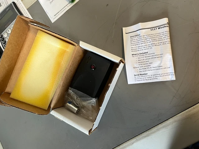 DMP 1117R-B Wireless LED Annunciator Black