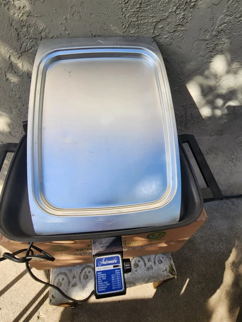 Lektro Maid Miracle Maid Electric Skillet with lid and tray vgc