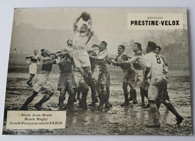 Photo Presse Originale 1957 – Rugby : Jean Prat (Lourdes) Porté En Triomphe – Signée