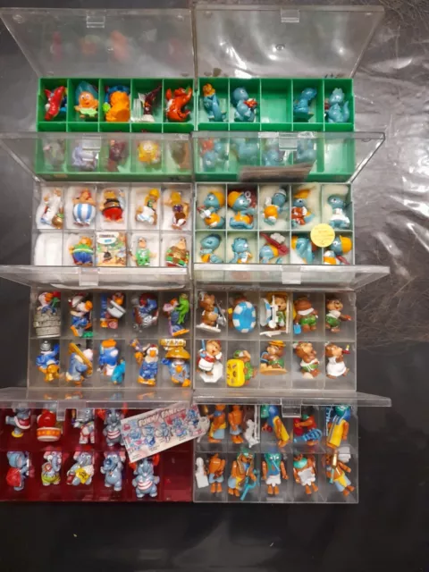 Gros lot figurines kinder surprise Ferrero vintage année 90 asterix dino etc