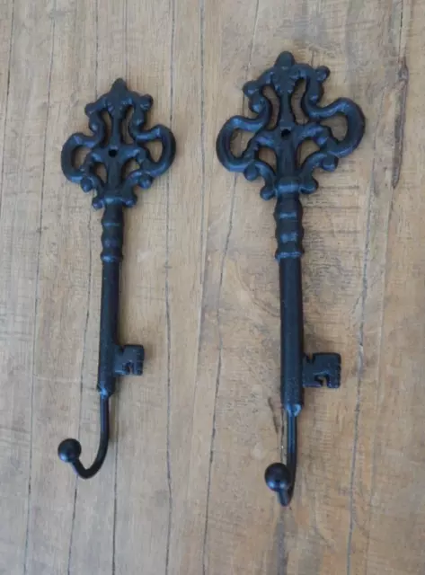 Set of 2 Cast iron Key Shape Coat Hooks Vintage Rustic Style Black Wall mounted