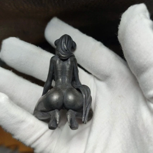 Chinese antique bronze bronze statue hand-carved nude girl body art ornament 2