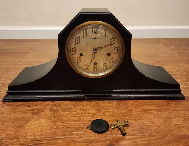 Antique New Haven Westminster Chime Mantle Clock with Key & Pendulum - Runs