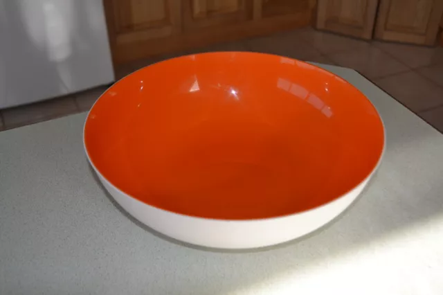 TUPPERWARE - ALLEGRA BOWLS  - holds 3.5