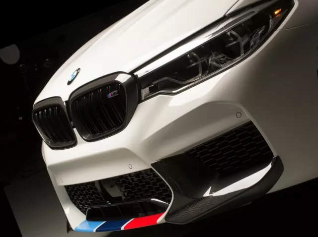 BMW M Performance Streifen: Sorgt für Sportliche Optik.