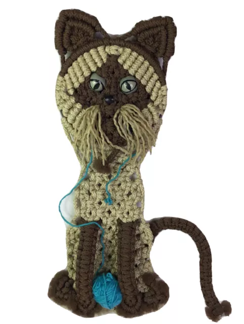 Vintage Ooak Macrame Cat Playing with Yarn Hanging Wall Decor Bead Eyes 19”