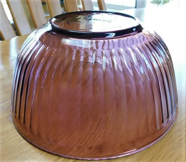 Vintage 90's Pyrex Glass Ribbed Mixing Bowl~10 Cup Cranberry/Purple 7403