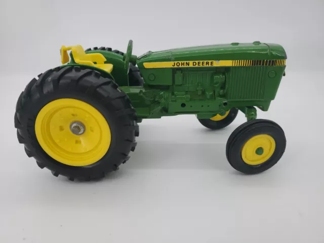 Vintage ERTL John Deere Diecast Metal Toy Tractor #584 USED