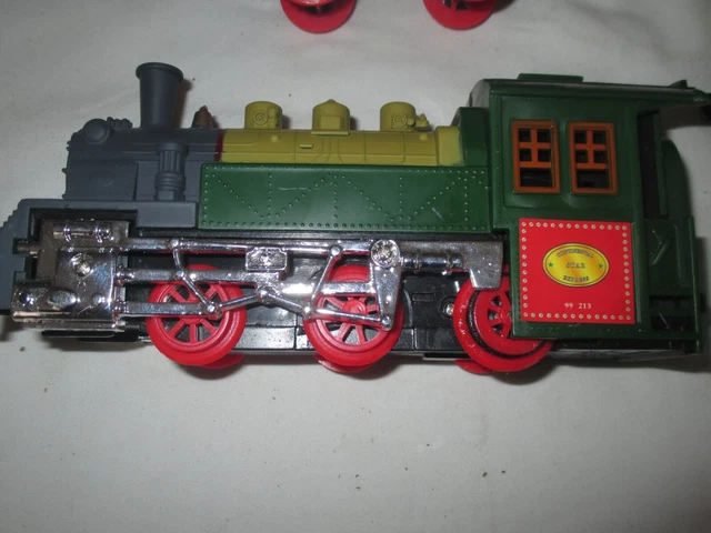 DISTLER. TRAIN MÉCANIQUE. LOCOMOTIVE TENDER & 2 WAGONS MADE