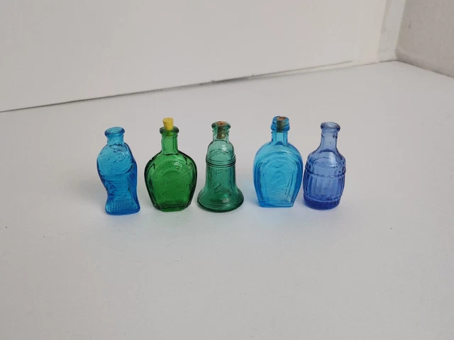 Vtg 80'S Mini Bottles Embossed Collectibles Wheaton $10 Ea