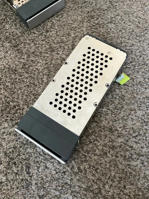 Apple Xserve Raid 3.5" (IDE/ATA) Carrier 620-3084-C 620-2478-A Apple Xserve Raid 3.5" (IDE/ATA) Carrier 620-3084-C 620-2478-A