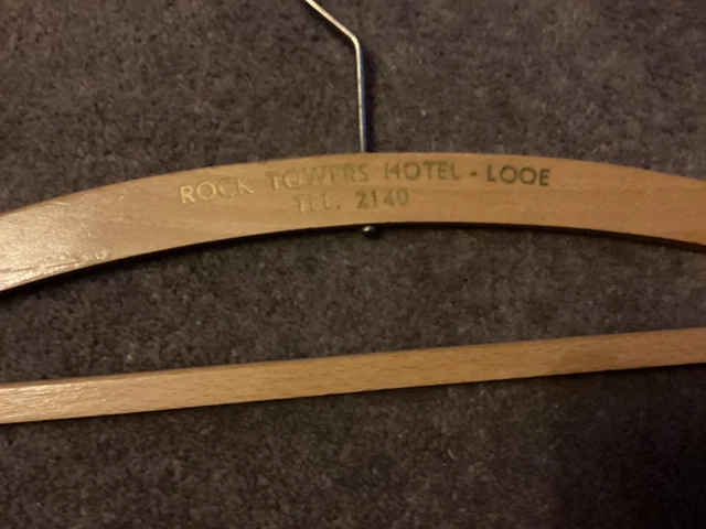 Appendiabiti vintage ""Rock Towers Hotel Looe"" in ottime condizioni