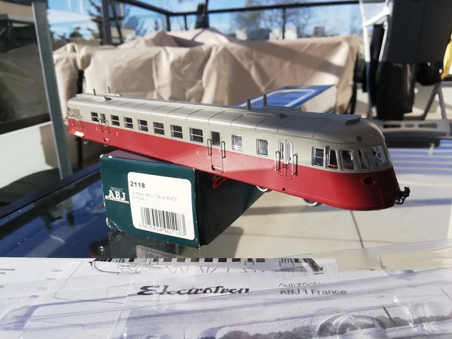 1) ANTAL / BASCOU HO TENDER EN METAL NOIR POUR LOCOMOTIVE