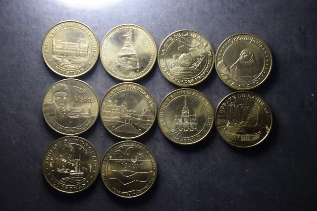 Lot de 65 médailles/jetons Monnaie de Paris (Tourisme) / Lot jetons touristiques