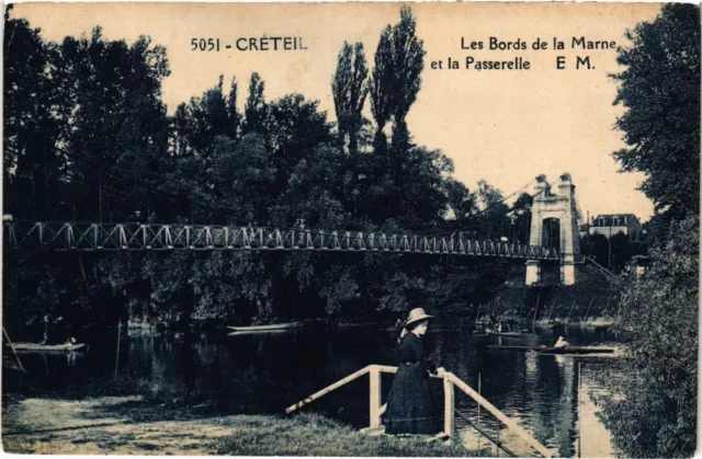 CPA Creteil Les bords de la Marne et la Passerelle (1348463)
