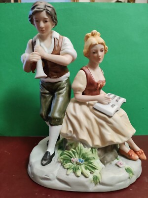 Capodimonte Coppia di fidanzati su panchina Capodimonte S F P vedi foto su tik tok 