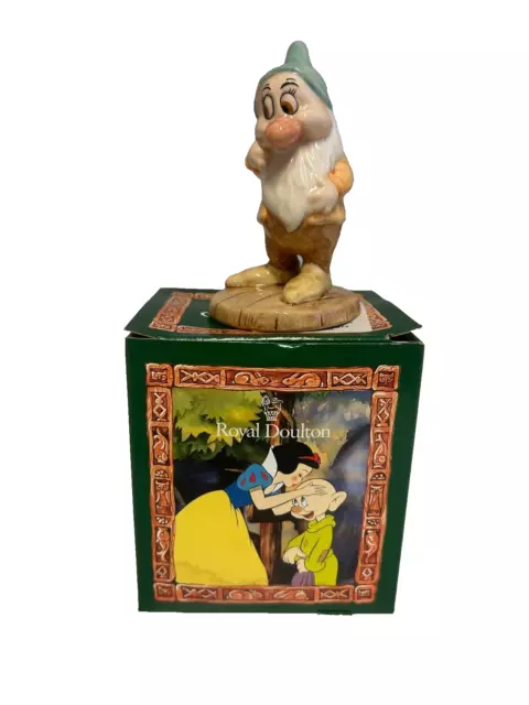 Royal Doulton Disneys Snow White And The Seven Dwarfs Figurine Bashful SW16