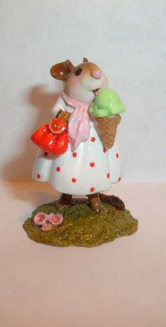 Wee Forest Folk M-578 My Treat retired