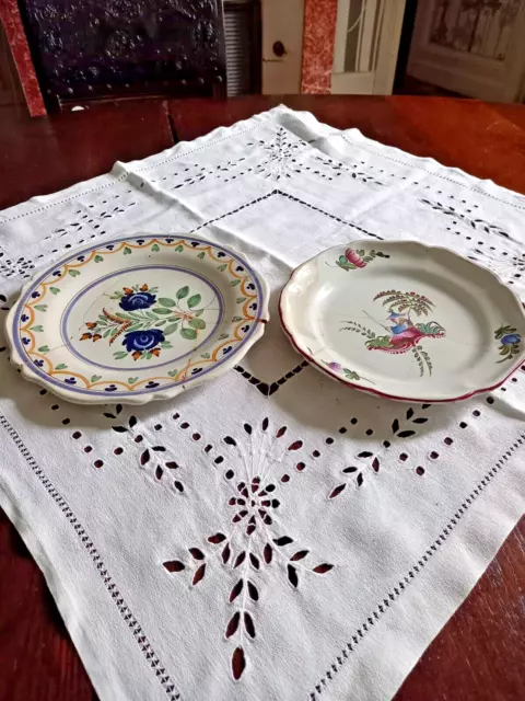 un lot de2 assiettes anciennes en faience de Nevers