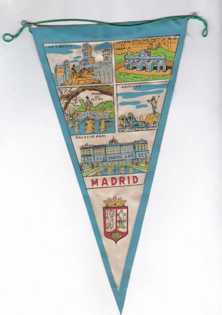 Ancien Fanion Touristique Madrid