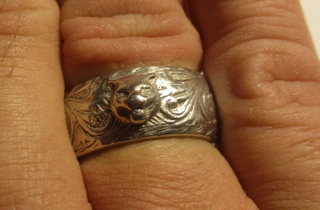 Sterling Silver Vintage  Gucci Designer Scroll Ring With Feline Mask Size R