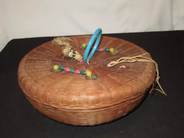 Vintage Chinese Wicker Round Sewing Basket W/Peking Glass Beads & Coins (Q573)