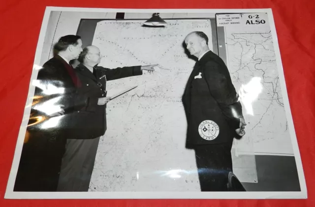 Vintage 1941 US Army Signal Corp Press Photo - 3 Generals Observing War Games