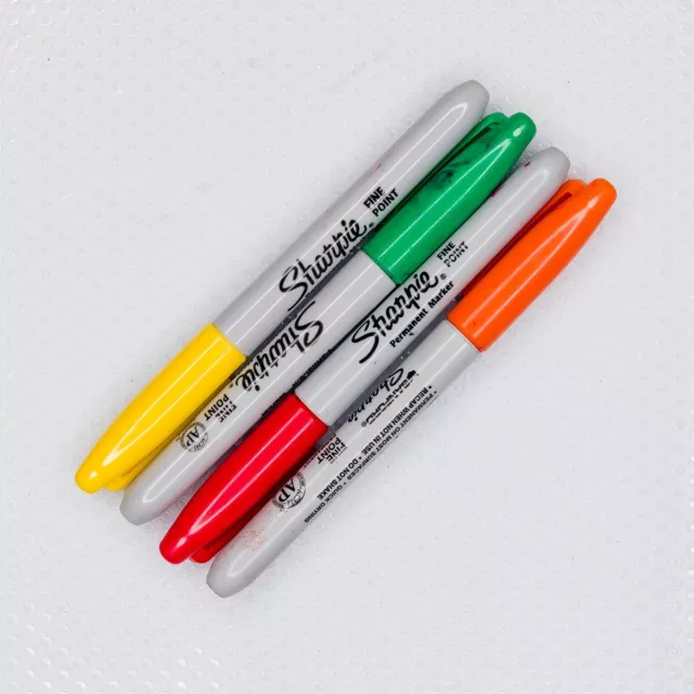 Sharpie Fine Point Used Multicolor Permanent Markers/Pens - Lot Of 4 - #25