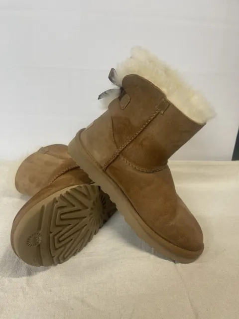 UGG Mini Bailey Bow II Chestnut Boot Women's Size 8 Brown Bowtie 1016501