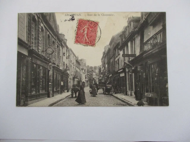 Cpa Orne 61 Argentan Rue De La Chaussee