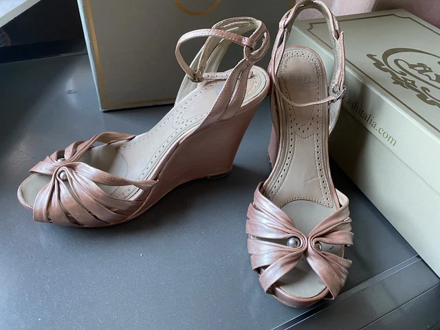 Scarpe vintage CENERE in pelle zeppa sandalo peeptoe taglia 38/5 rosa perla