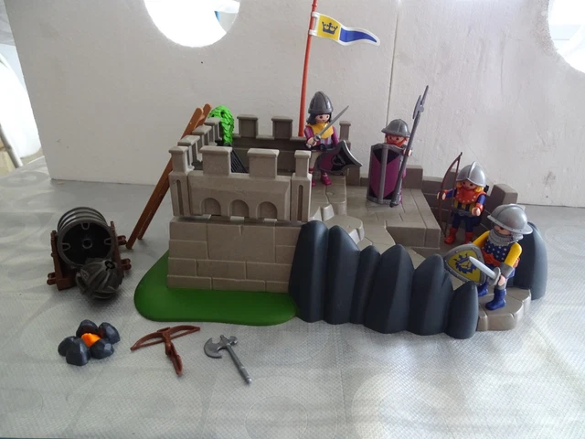 Playmobil- Univers châteaux fort et chevaliers - Label Emmaüs