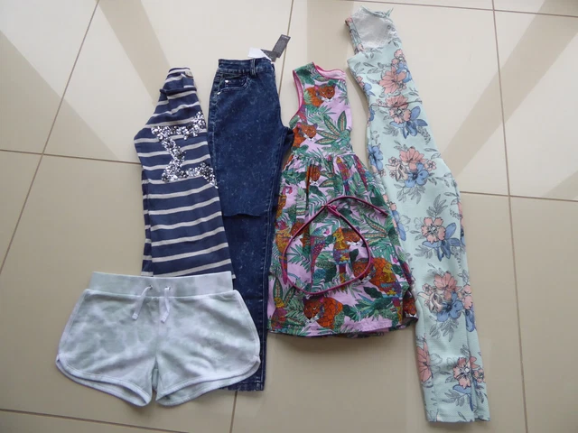 Girls 5 Piece Clothes Bundle Age 9 Years In Really Good Condition