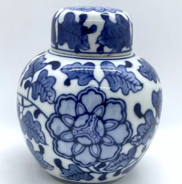Oriental Hand Painted Blue Ceramic Ginger Jar Urn Vase Pot Ornament Decor