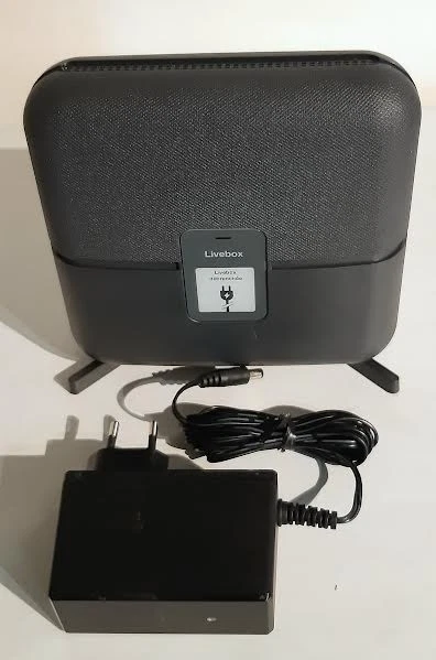 Livebox Play 3 Orange – Modem Box Internet, Modèle FR, Noir, Occasion Fonctionnelle