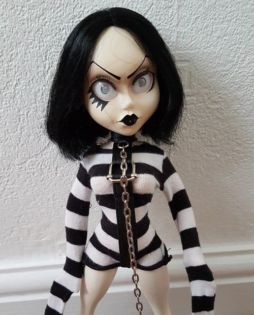 LIVING DEAD DOLLS Sybil, Fashion Victims, clockwork orange, gothic