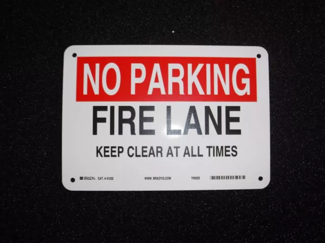 BRADY 41252 Fire Lane Sign, 7 x 10In, BK and R/WHT, ENG (T)