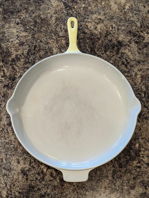 VTG 12" Cast Iron Enamel Double Spout Frying Pan Skillet #30 France Le Crueset?