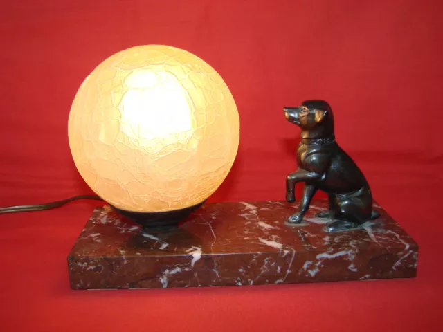 Antik Lampe Nachtllampe Kopfteil Art Deco Marmor Kugel Glas Hund Legierung