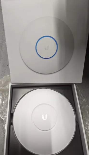 Ubiquiti Uap-Ac-Pro Unifi Ap Ac Pro Wireless  Dual Band PoE Access Point.