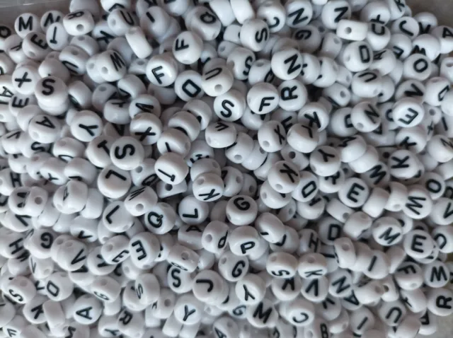 100 - 500 Letters A - Z Numbers 1 - 0 Round Beads Acrylic 6 x 4mm White